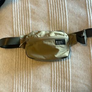 Lululemon Belt Bag City Adventurer 2.5 L
